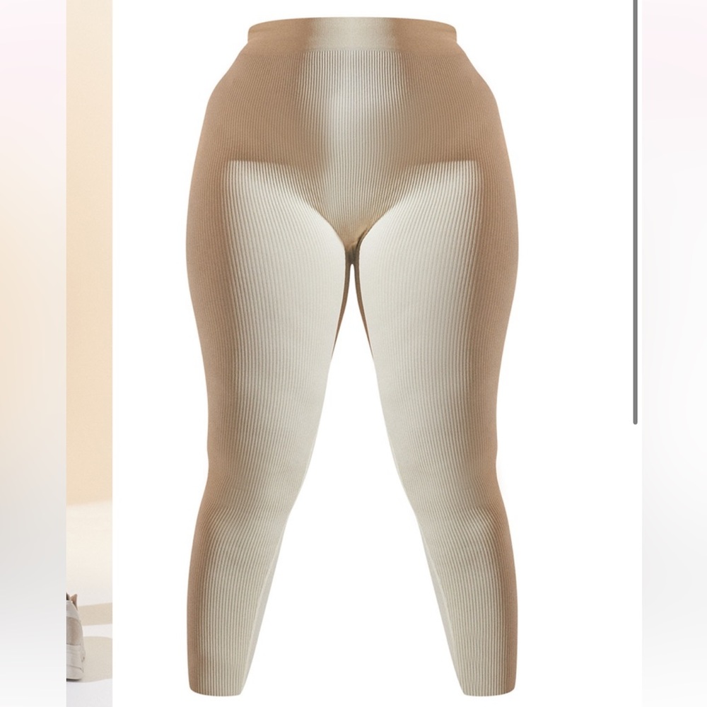 PLT Contour Rib Legging - Picture 4 of 4